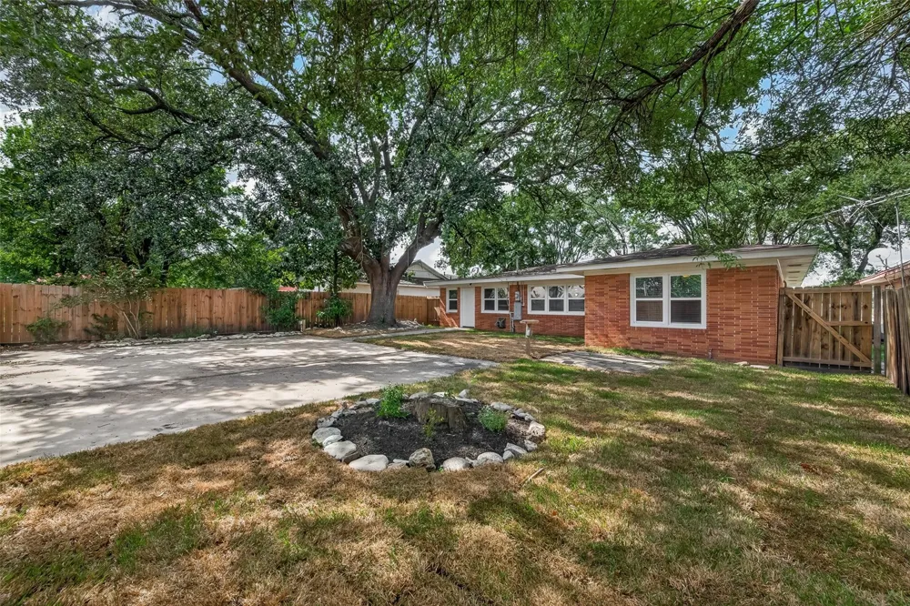 1905 5th Avenue Texas City, TX 77590