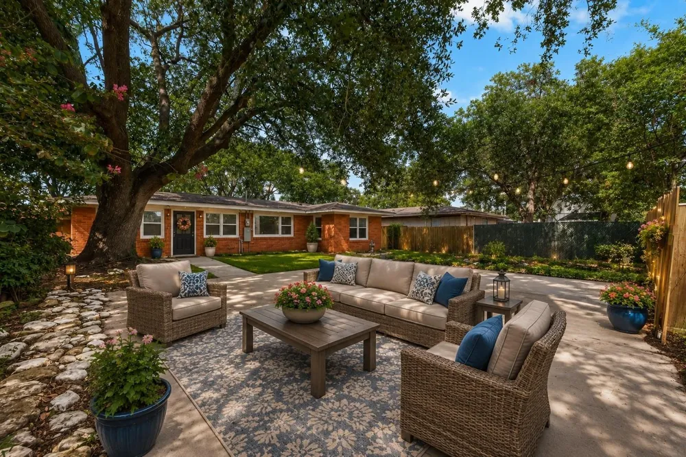 1905 5th Avenue Texas City, TX 77590