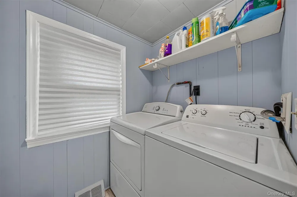 61 Main Street Unionville, NY 10988