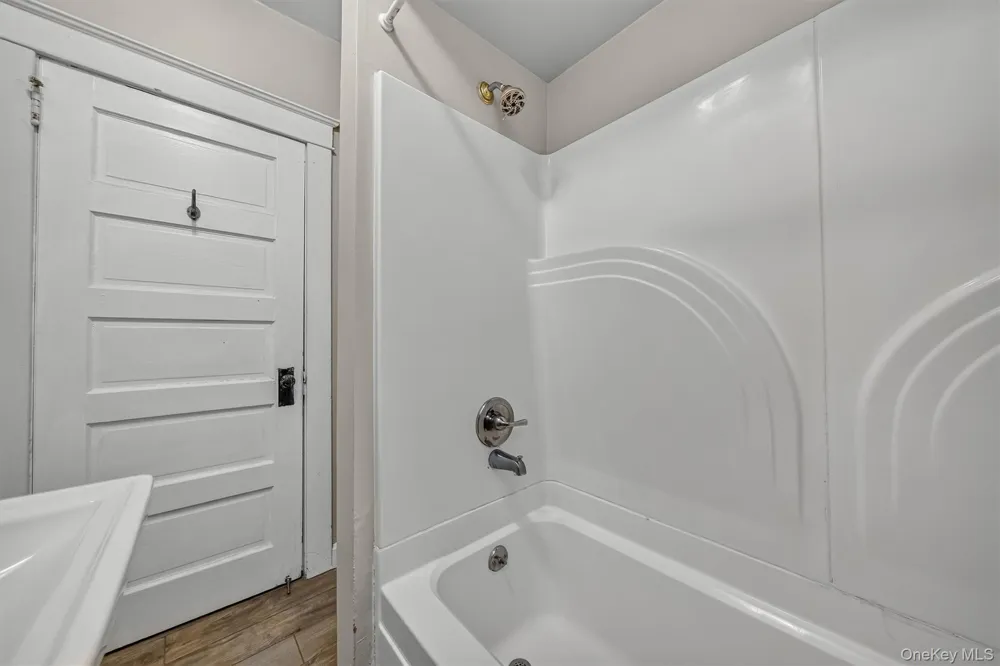 61 Main Street Unionville, NY 10988