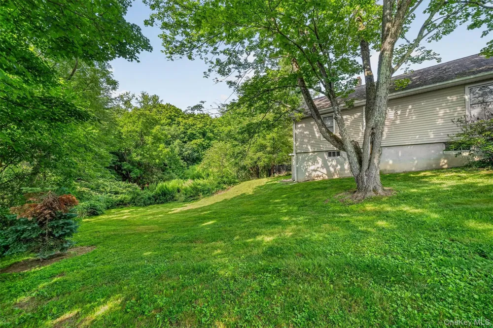 61 Main Street Unionville, NY 10988