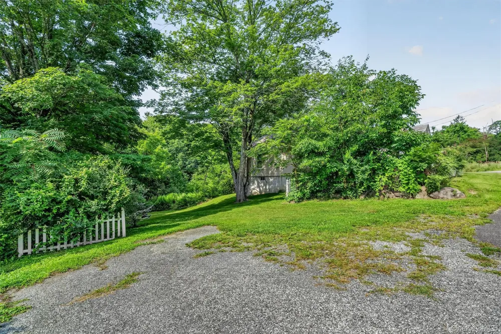 61 Main Street Unionville, NY 10988