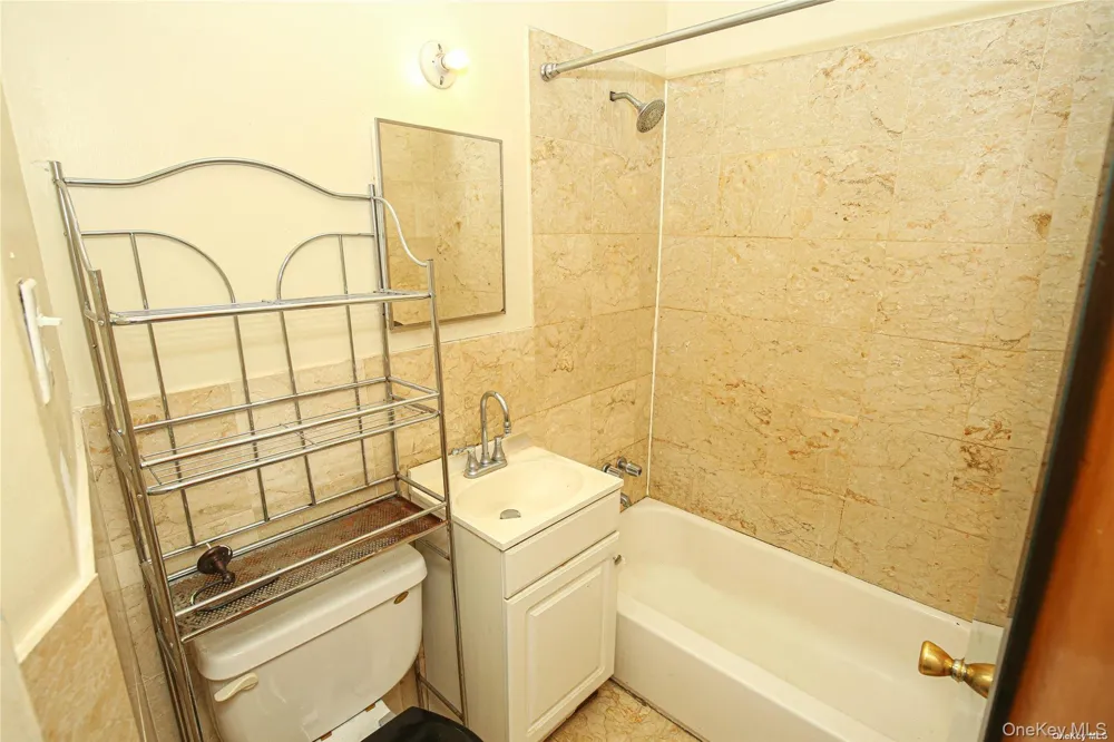 363 3rd Avenue #1c New York (Manhattan), NY 10016