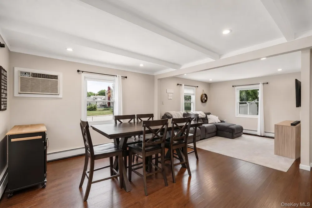 126 Cotton Lane Levittown, NY 11756