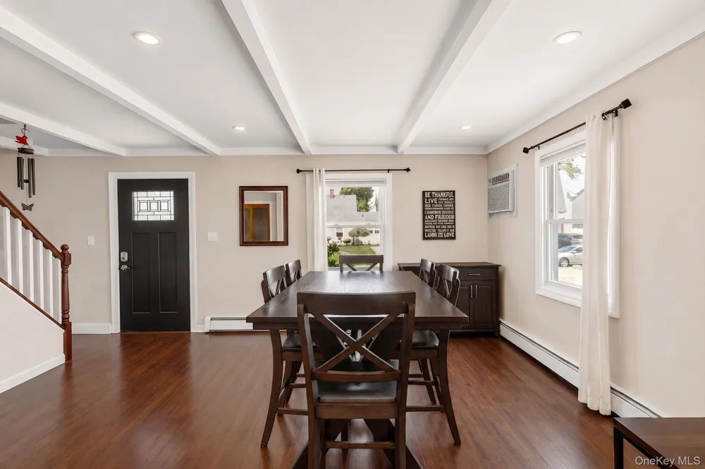 126 Cotton Lane Levittown, NY 11756