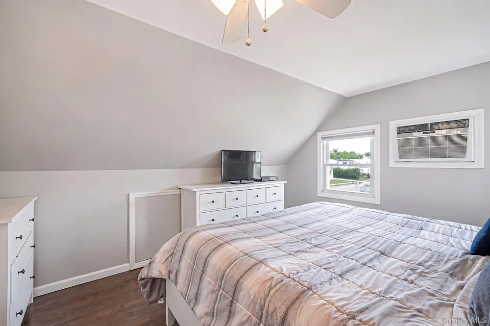 126 Cotton Lane Levittown, NY 11756