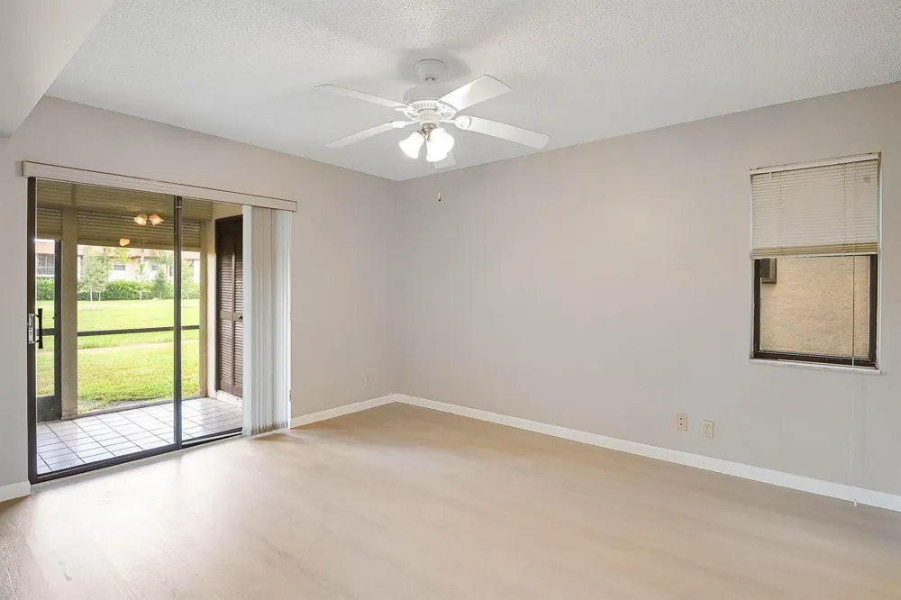 7593 TAHITI LANE #106 Lake Worth, FL 33467