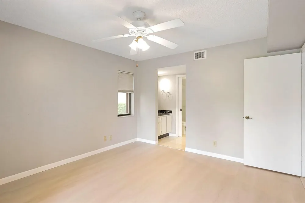 7593 TAHITI LANE #106 Lake Worth, FL 33467