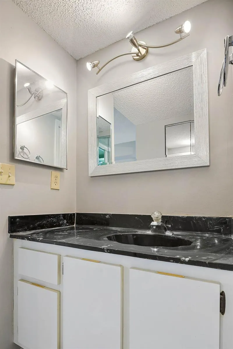 7593 TAHITI LANE #106 Lake Worth, FL 33467