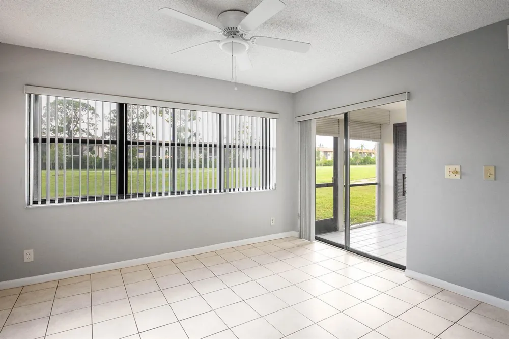 7593 TAHITI LANE #106 Lake Worth, FL 33467