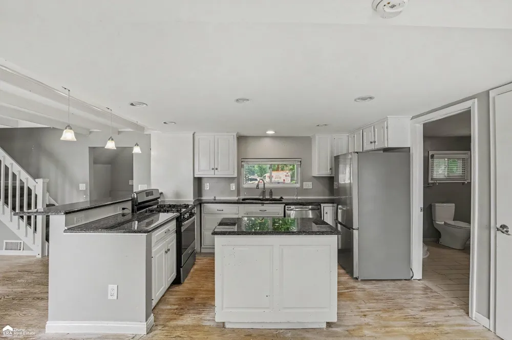 546 Bellevue Avenue Orion Charter Township, MI 48362