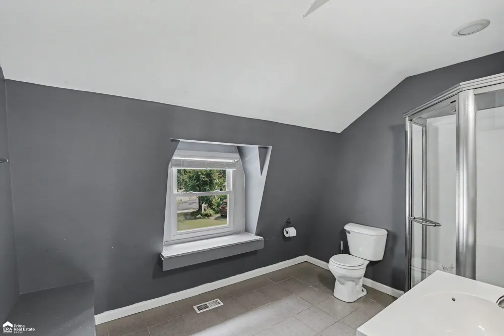 546 Bellevue Avenue Orion Charter Township, MI 48362