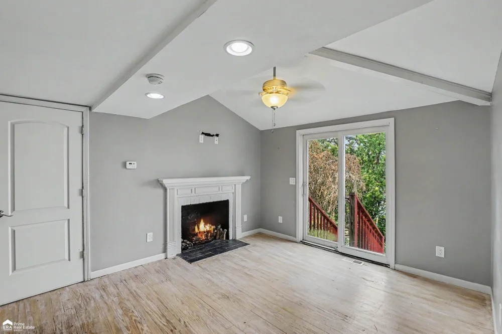 546 Bellevue Avenue Orion Charter Township, MI 48362