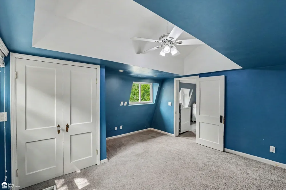 546 Bellevue Avenue Orion Charter Township, MI 48362