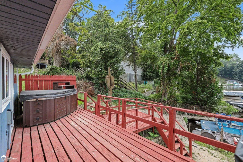 546 Bellevue Avenue Orion Charter Township, MI 48362