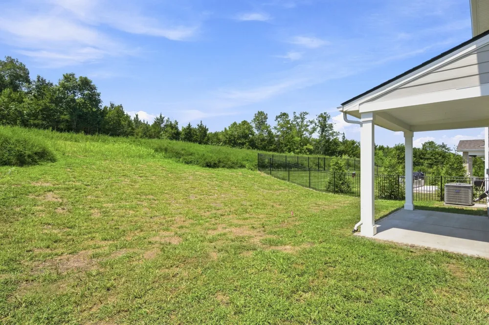 1924 Hildebrand Lane Columbia, TN 38401