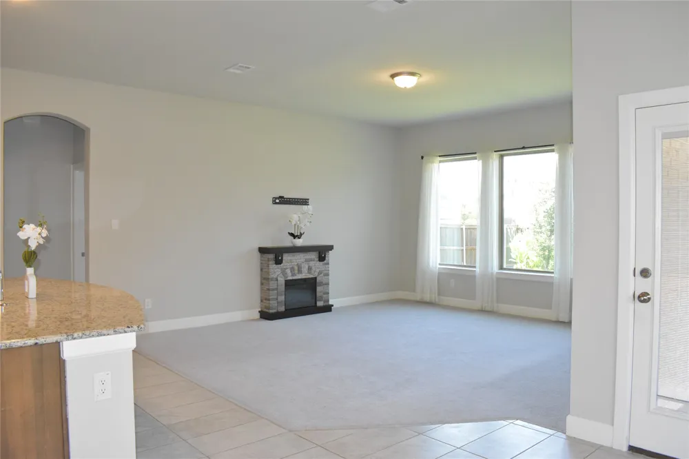 2900 Bluff Creek Drive Mansfield, TX 76063