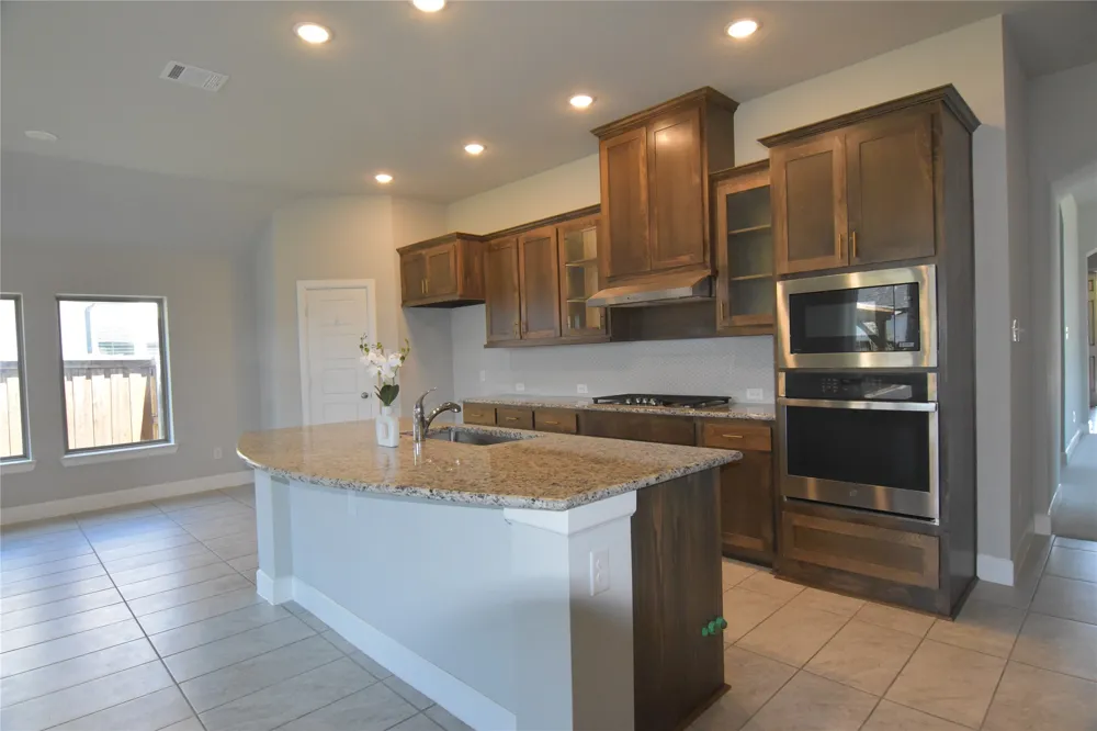 2900 Bluff Creek Drive Mansfield, TX 76063