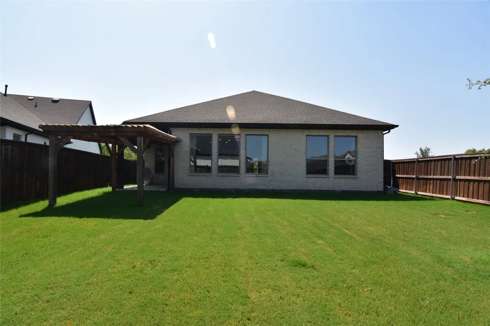 2900 Bluff Creek Drive Mansfield, TX 76063