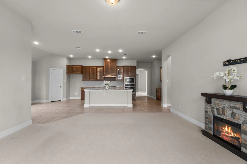 2900 Bluff Creek Drive Mansfield, TX 76063