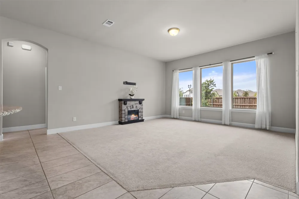 2900 Bluff Creek Drive Mansfield, TX 76063