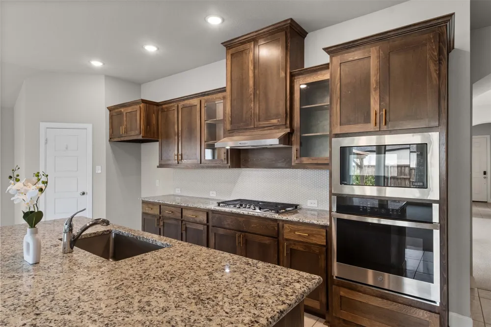 2900 Bluff Creek Drive Mansfield, TX 76063