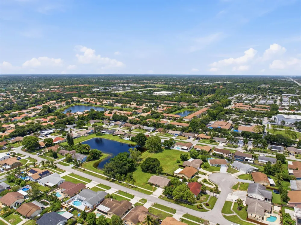 4778 Blue Pine Circle Lake Worth, FL 33463