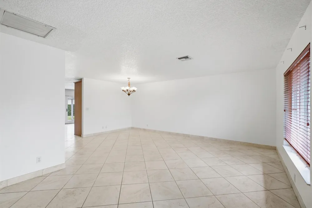 4778 Blue Pine Circle Lake Worth, FL 33463