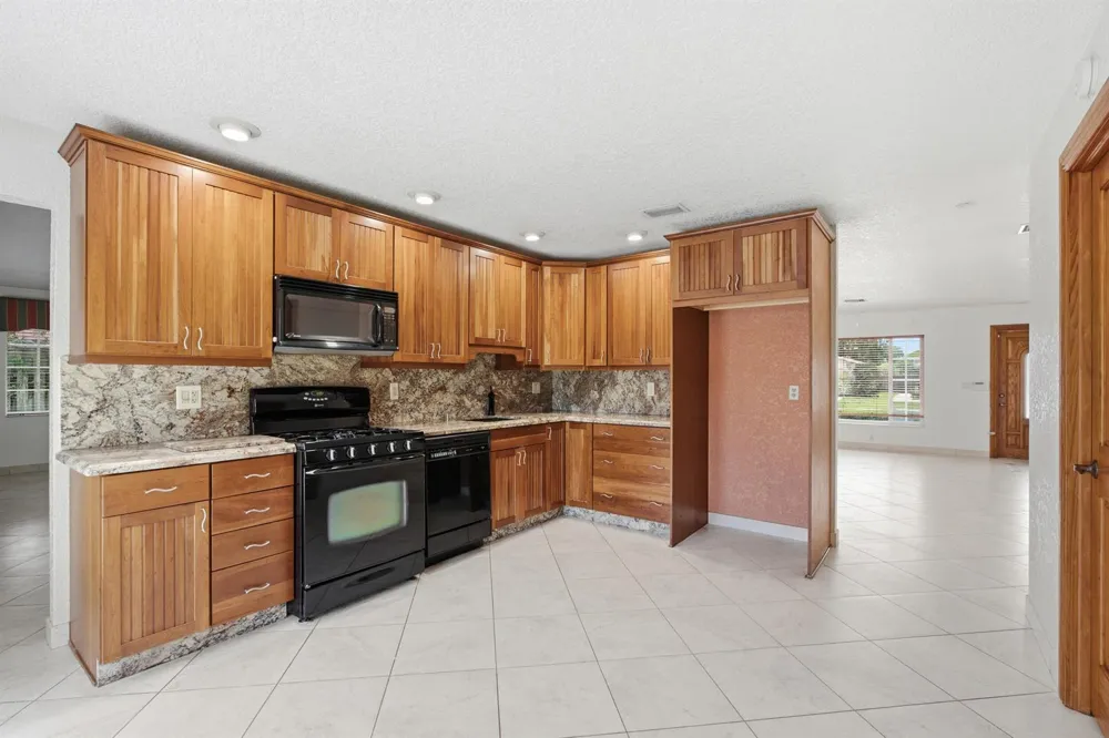 4778 Blue Pine Circle Lake Worth, FL 33463