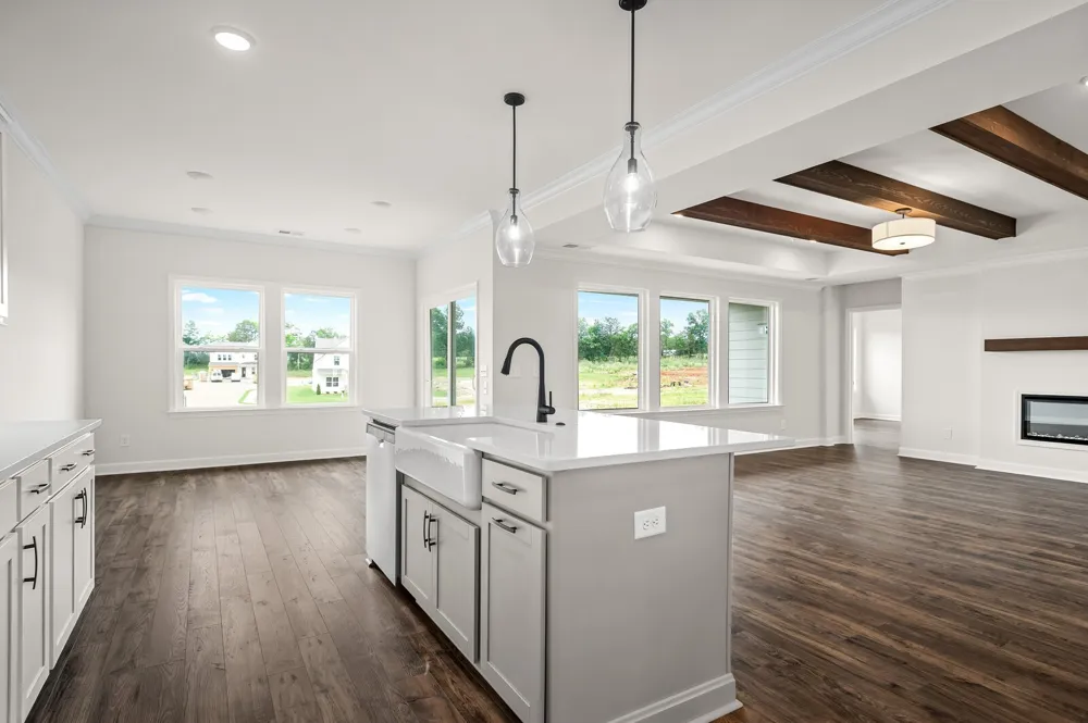 1933 Hildebrand Lane Columbia, TN 38401