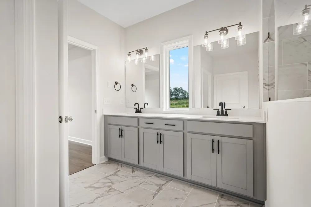 1933 Hildebrand Lane Columbia, TN 38401