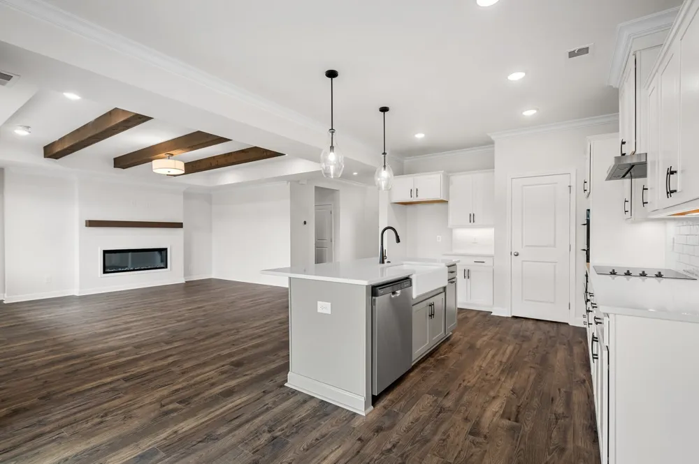 1933 Hildebrand Lane Columbia, TN 38401
