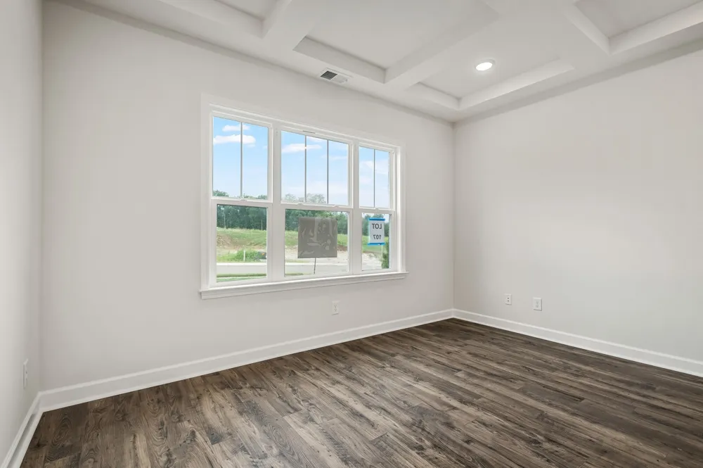 1933 Hildebrand Lane Columbia, TN 38401