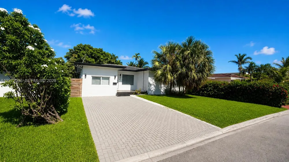 8819 Dickens Ave Surfside, FL 33154