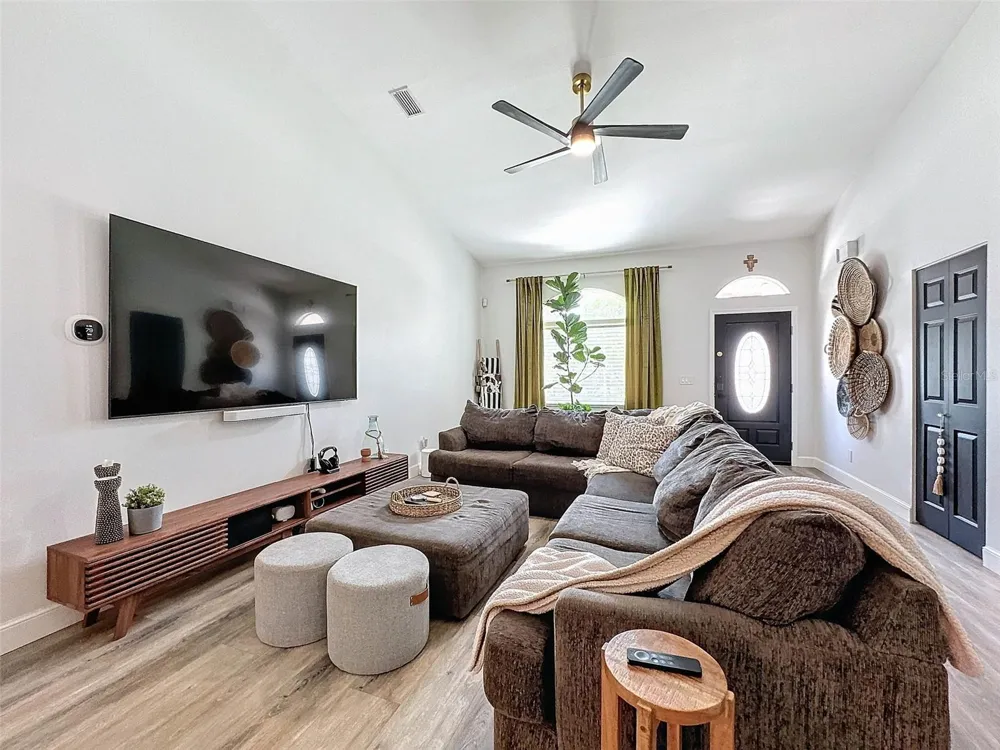 4448 GLENBROOK DRIVE Palm Harbor, FL 34683