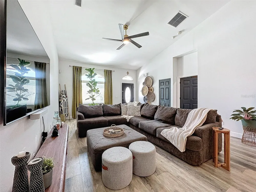 4448 GLENBROOK DRIVE Palm Harbor, FL 34683