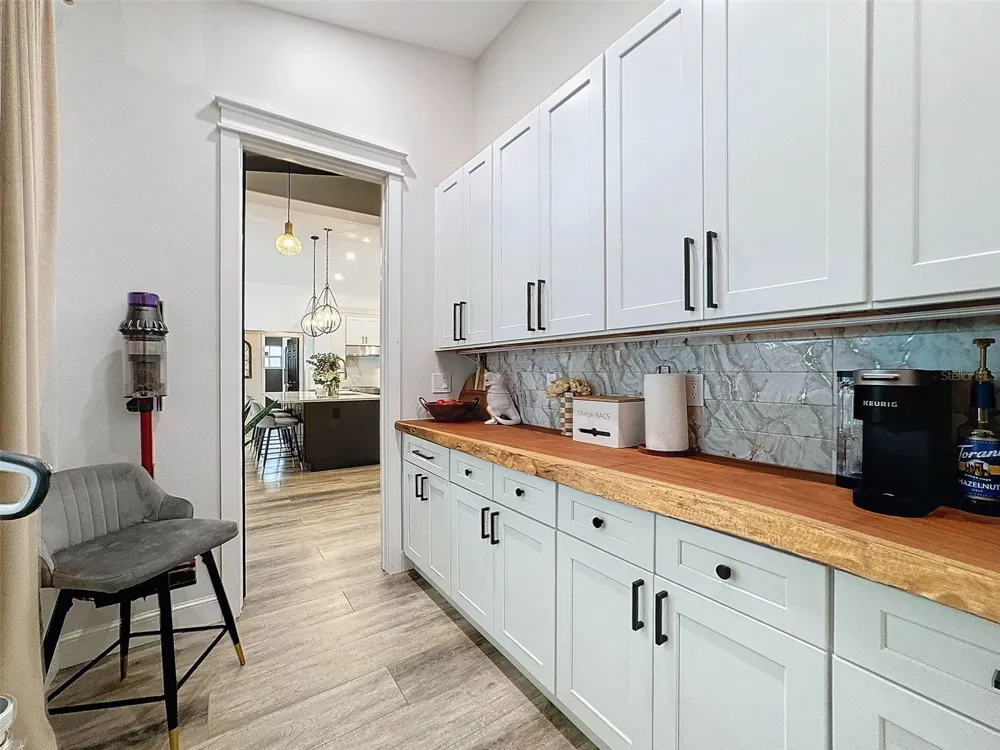 4448 GLENBROOK DRIVE Palm Harbor, FL 34683