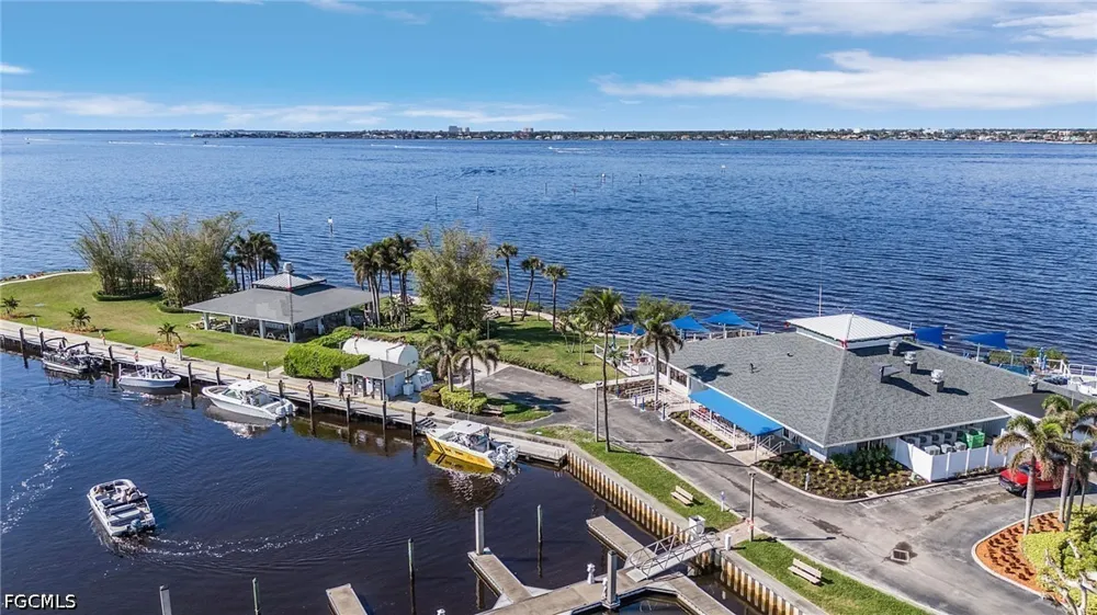 Steamboat Bend #303 Fort Myers, FL 33919