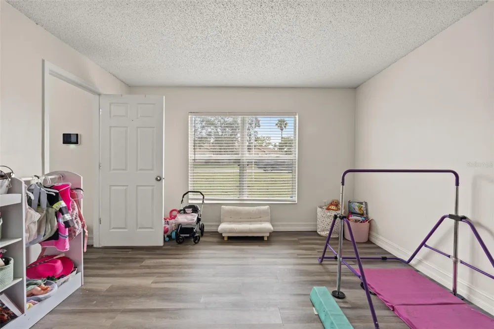 2253 WHITEWOOD AVENUE Spring Hill, FL 34609