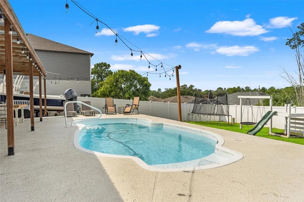 2253 WHITEWOOD AVENUE Spring Hill, FL 34609