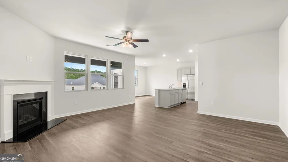 254 Defilippe DR Statham, GA 30666