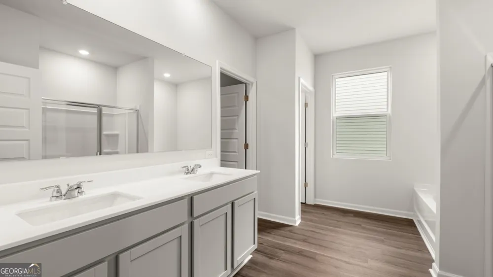 254 Defilippe DR Statham, GA 30666