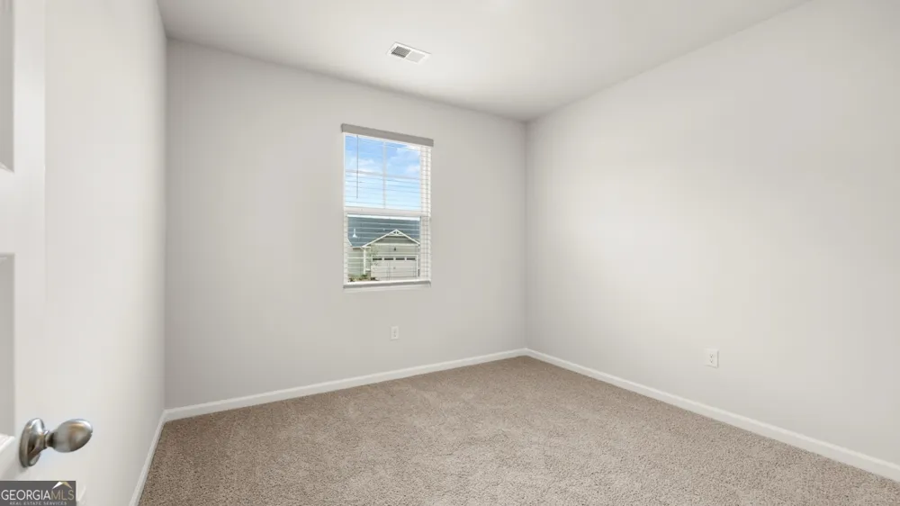 254 Defilippe DR Statham, GA 30666