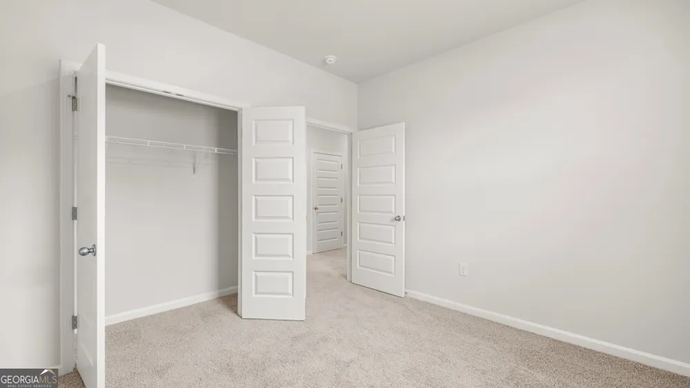 254 Defilippe DR Statham, GA 30666