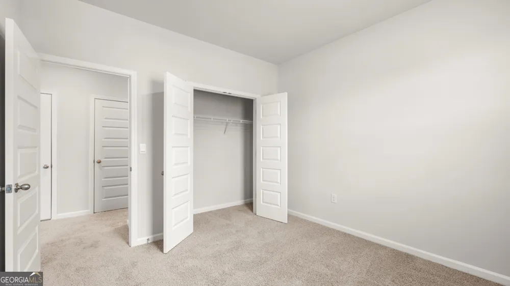 254 Defilippe DR Statham, GA 30666