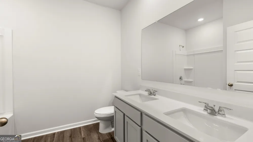 254 Defilippe DR Statham, GA 30666