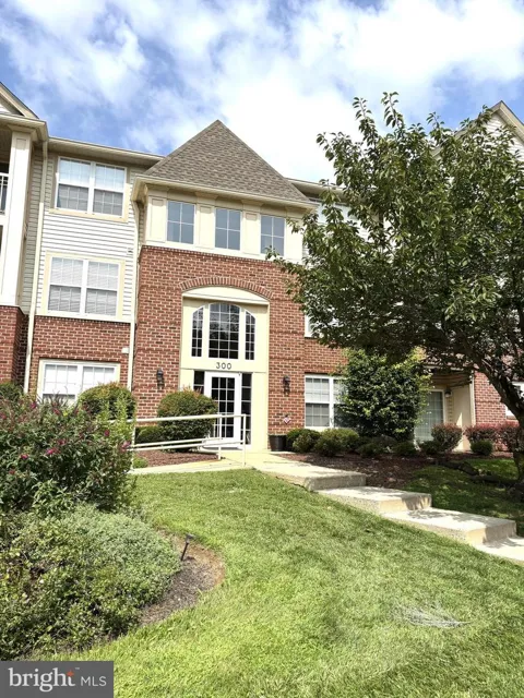 300 TALL PINES COURT #1