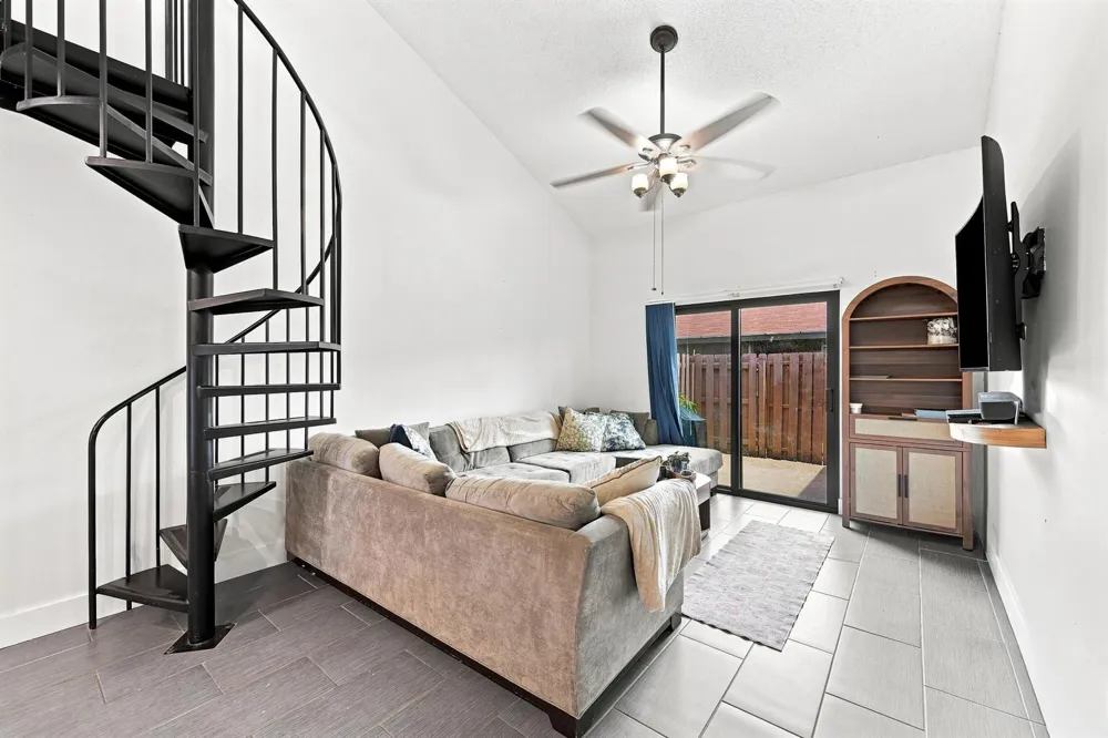 2016 SW 82nd Avenue Davie, FL 33324