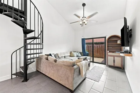 2016 SW 82nd Avenue