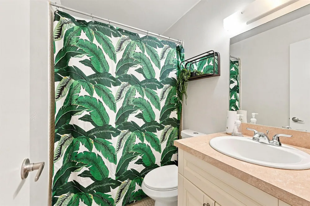 2016 SW 82nd Avenue Davie, FL 33324